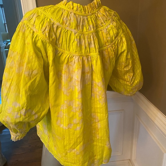 NWT Marie Oliver Finley top in Honeysuckle Yellow with tie neckline size M - Picture 5 of 8